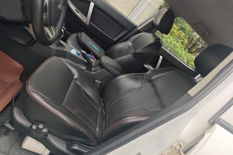 Used Geely Auto GX7 2015 Classic Edition 1.8L Manual Urban Model China V Standard Left Front Seat