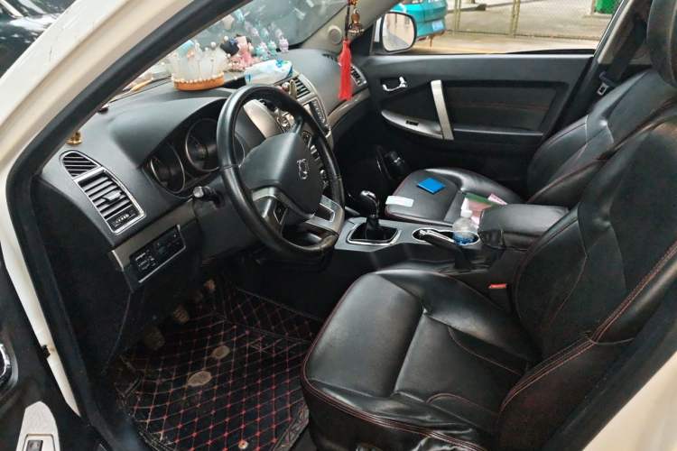 Used Geely Auto GX7 2015 Classic Edition 1.8L Manual Elite Model China V Standard Left Front Seat