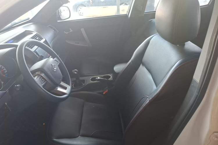 Used Geely Auto GX7 2015 Classic Edition 1.8L Manual Urban Model China IV Left Front Seat