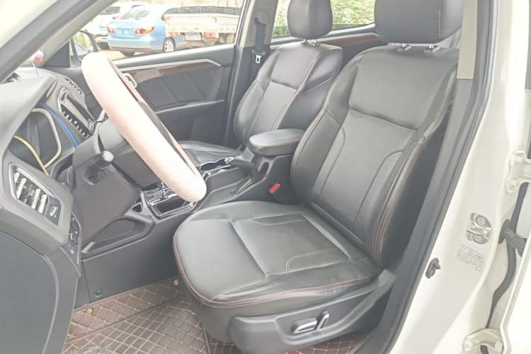 Used Geely Auto GX7 2015 Sport Edition 2.0L Automatic Luxury Model Left Front Seat