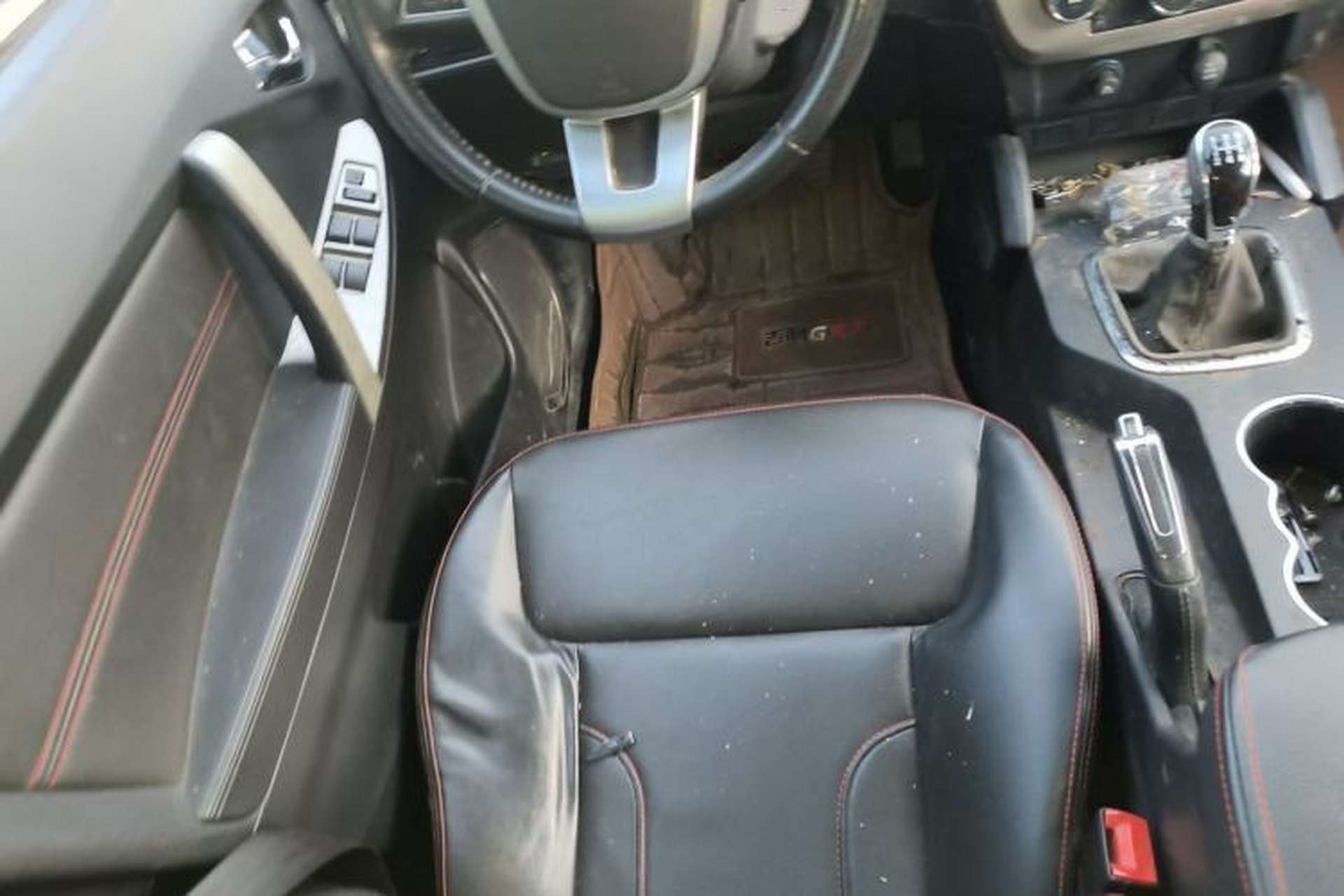 Used Geely Auto GX7 2015 Classic Edition 1.8L Manual Elite Model China V Standard Left Front Seat