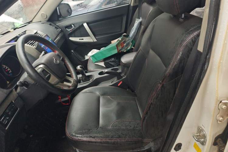 Used Geely Auto GX7 2015 Classic Edition 1.8L Manual Elite Model China IV Left Front Seat