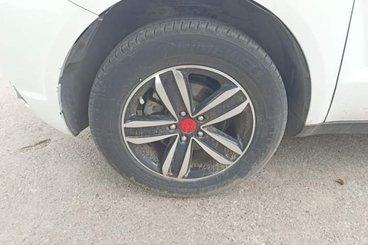 Used Geely Auto GX7 2015 Sport Edition 2.0L Automatic Luxury Model Left Front Wheel Hub