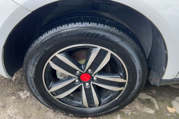 Used Geely Auto GX7 2015 Classic Edition 1.8L Manual Urban Model China V Standard Left Front Wheel Hub