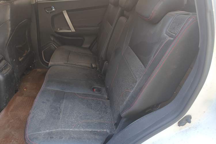 Used Geely Auto GX7 2015 Classic Edition 1.8L Manual Urban Model China IV Left Rear Seat