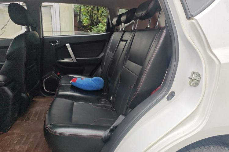 Used Geely Auto GX7 2015 Classic Edition 1.8L Manual Urban Model China V Standard Left Rear Seat