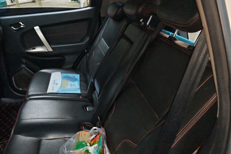 Used Geely Auto GX7 2015 Classic Edition 1.8L Manual Elite Model China V Standard Left Rear Seat