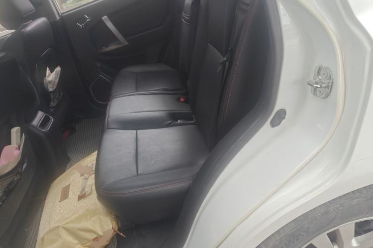 Used Geely Auto GX7 2015 Classic Edition 1.8L Manual New Urban Model China IV Left Rear Seat