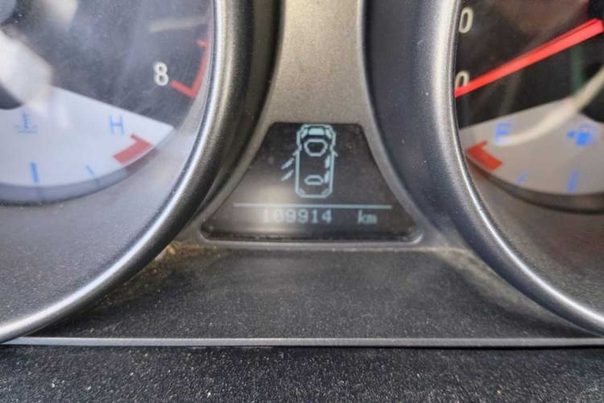 Used Geely Auto GX7 2015 Classic Edition 1.8L Manual Elite Model China IV Odometer Close Up