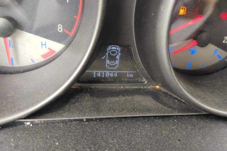 Used Geely Auto GX7 2015 Classic Edition 1.8L Manual – Exclusive for Online Retailers – China IV Standard Odometer Close Up