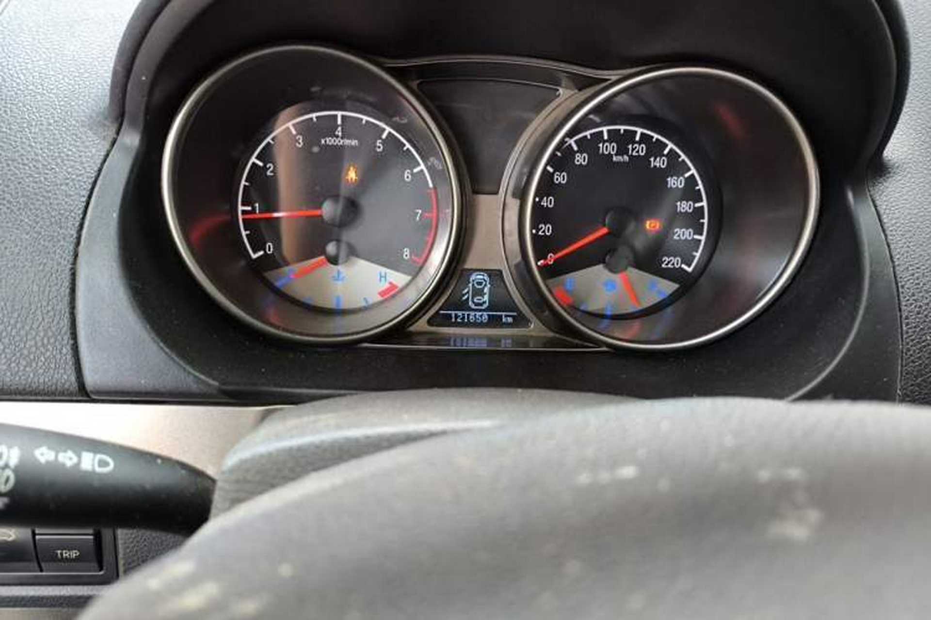 Used Geely Auto GX7 2015 Classic Edition 1.8L Manual Urban Model China V Standard Odometer Close Up
