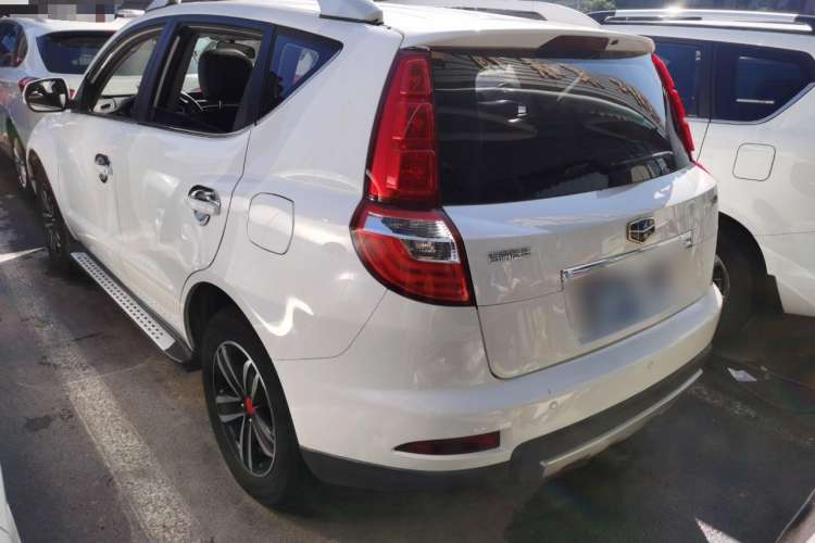 Used Geely Auto GX7 2015 Sports Edition 2.0L Automatic Luxury Upgrade Version China V Standard Rear