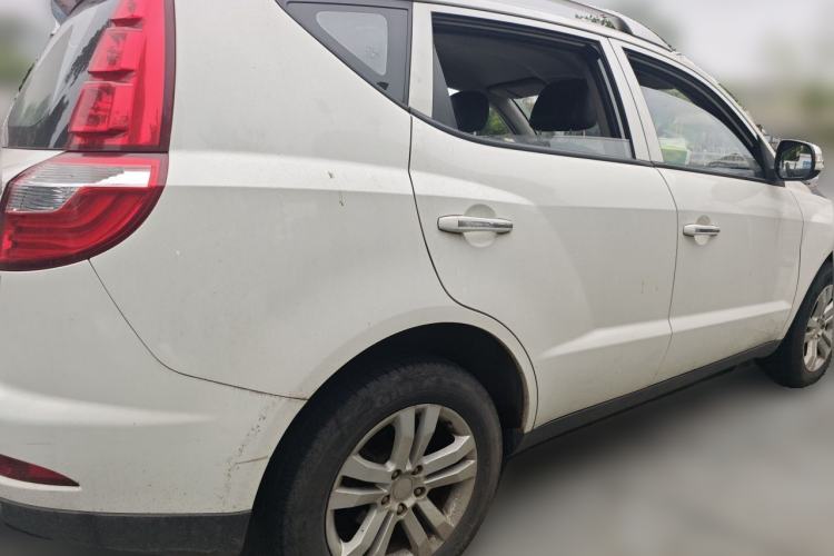 Used Geely Auto GX7 2015 Classic Edition 1.8L Manual Urban Model China V Standard Rear Right 45 Deg