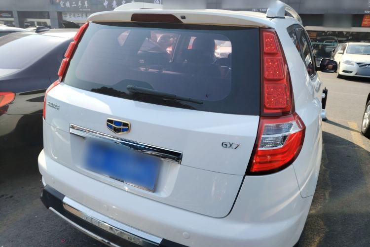 Used Geely Auto GX7 2015 Sports Edition 2.0L Automatic Luxury Upgrade Version China V Standard Rear