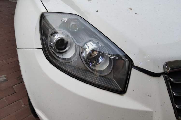 Used Geely Auto GX7 2015 Classic Edition 1.8L Manual - Exclusive for Online Retailers - China V Standard Right Front Headlight