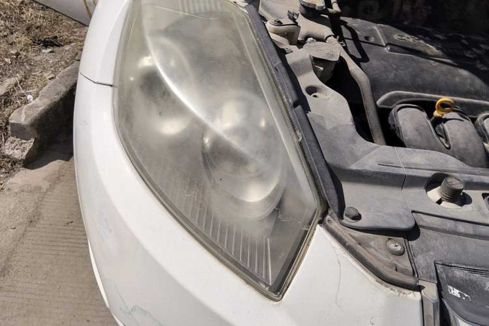 Used Geely Auto GX7 2015 Classic Edition 1.8L Manual Elite Model China IV Right Front Headlight