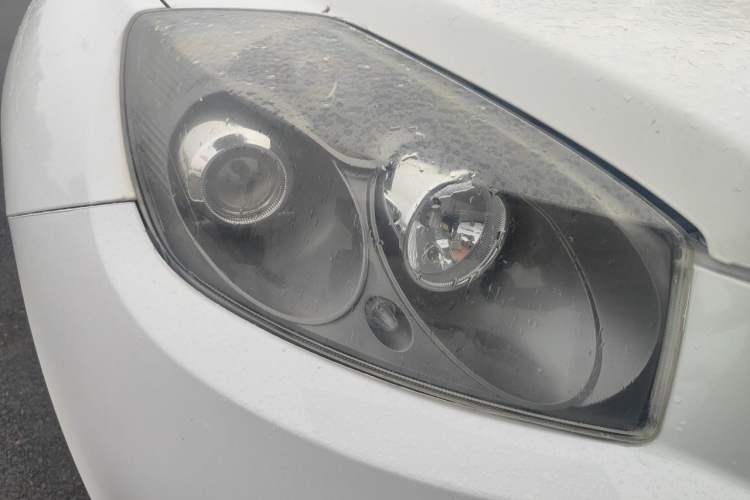 Used Geely Auto GX7 2015 Classic Edition 1.8L Manual New Urban Upgrade Version China V Standard Right Front Headlight