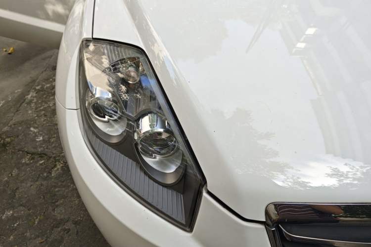 Used Geely Auto GX7 2015 Sports Edition 2.0L Automatic Luxury Upgrade Version China V Standard Right Front Headlight