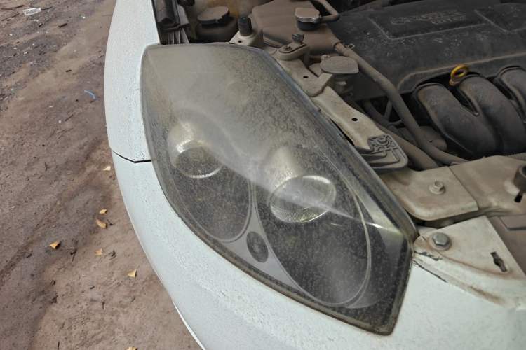 Used Geely Auto GX7 2015 Classic Edition 1.8L Manual Elite Model China IV Right Front Headlight