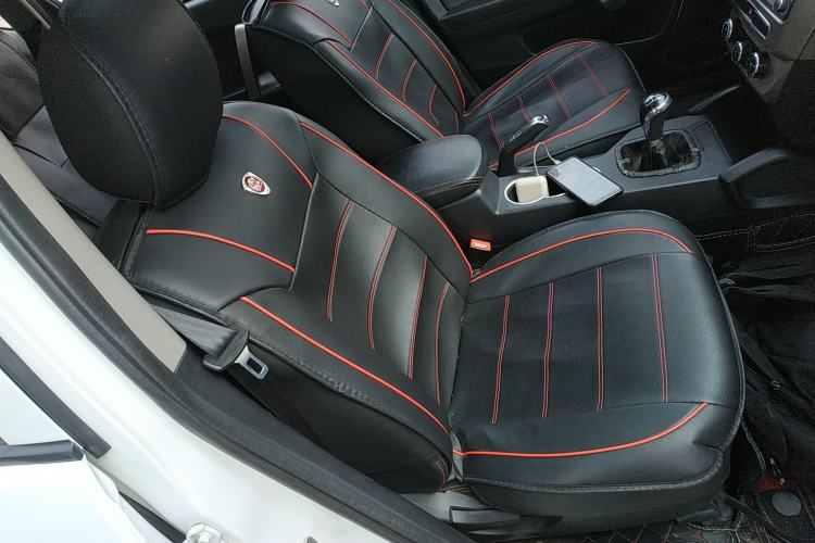 Used Geely Auto GX7 2015 Classic Edition 1.8L Manual Urban Model China IV Right Front Seat