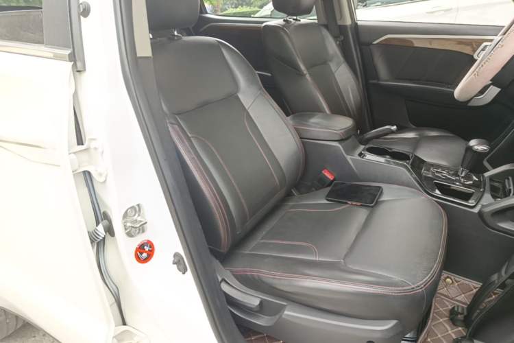 Used Geely Auto GX7 2015 Sport Edition 2.0L Automatic Luxury Model Right Front Seat