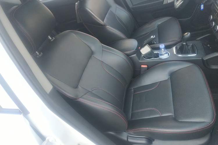 Used Geely Auto GX7 2015 Classic Edition 1.8L Manual Elite Model China V Standard Right Front Seat
