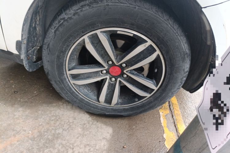 Used Geely Auto GX7 2015 Sports Edition 2.0L Manual Elite Model Right Front Wheel Hub