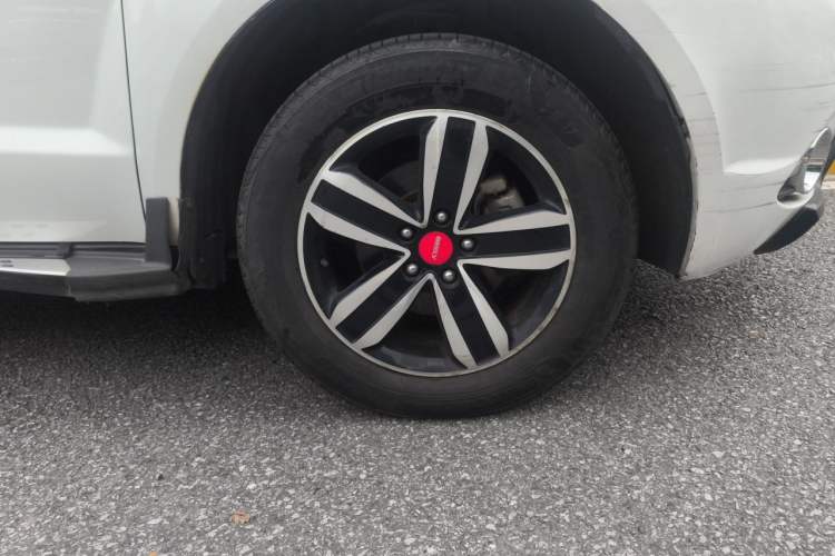 Used Geely Auto GX7 2015 Classic Edition 1.8L Manual Elite Model China V Standard Right Front Wheel Hub