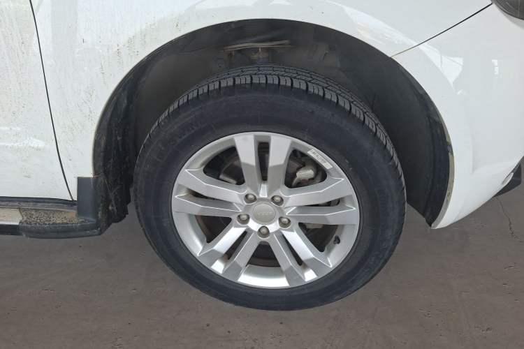 Used Geely Auto GX7 2015 Classic Edition 1.8L Manual Urban Model China IV Right Front Wheel Hub