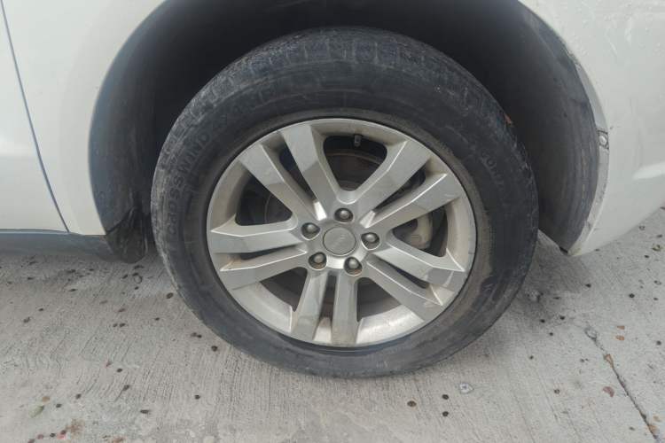 Used Geely Auto GX7 2015 Classic Edition 1.8L Manual New Urban Model China IV Right Front Wheel Hub