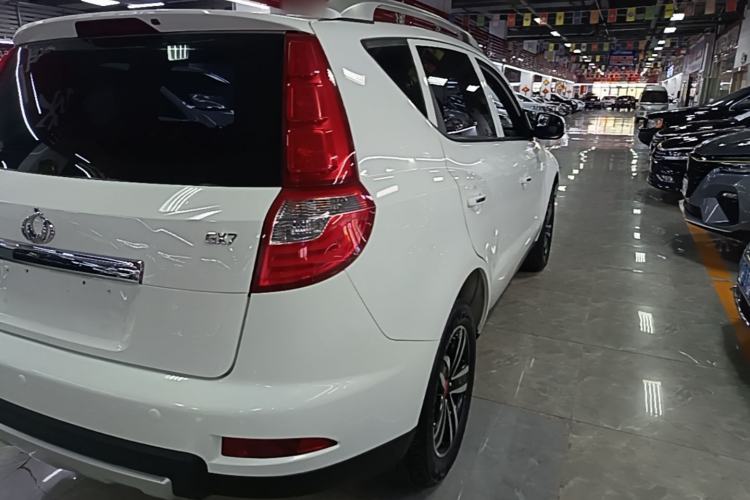 Used Geely Auto GX7 2015 Classic Edition 1.8L Manual Elite Model China V Standard Right Rear Taillight