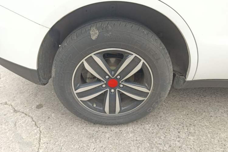 Used Geely Auto GX7 2015 Sport Edition 2.0L Automatic Luxury Model Right Rear Wheel Hub