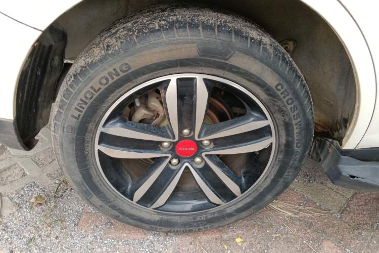 Used Geely Auto GX7 2015 Classic Edition 1.8L Manual Elite Model China V Standard Right Rear Wheel Hub