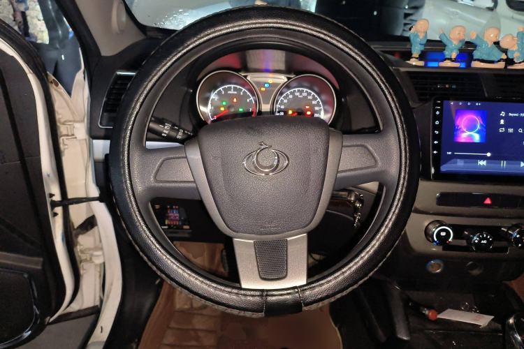 Used Geely Auto GX7 2015 Classic Edition 1.8L Manual Urban Model China IV Steering Wheel