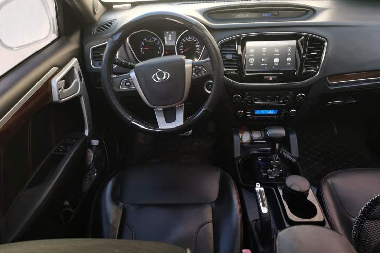 Used Geely Auto GX7 2015 Sports Edition 2.0L Automatic Prestige Model Steering Wheel