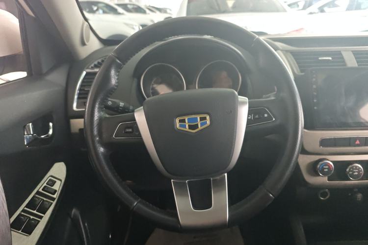 Used Geely Auto GX7 2015 Classic Edition 1.8L Manual Elite Model China V Standard Steering Wheel