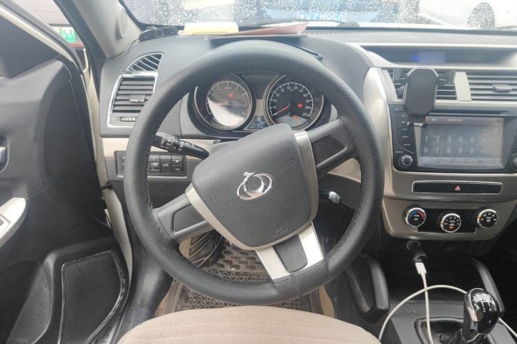 Used Geely Auto GX7 2015 Classic Edition 1.8L Manual New Urban Upgrade Version China V Standard Steering Wheel