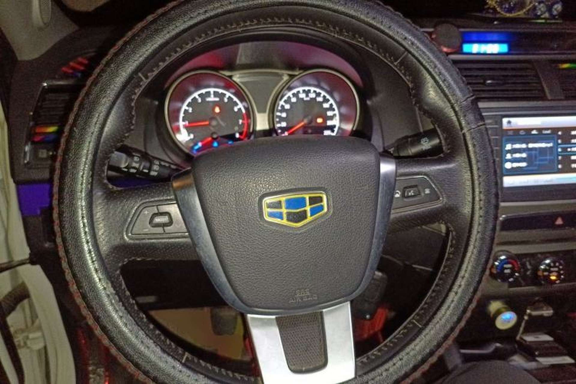 Used Geely Auto GX7 2015 Classic Edition 1.8L Manual Elite Model China V Standard Steering Wheel