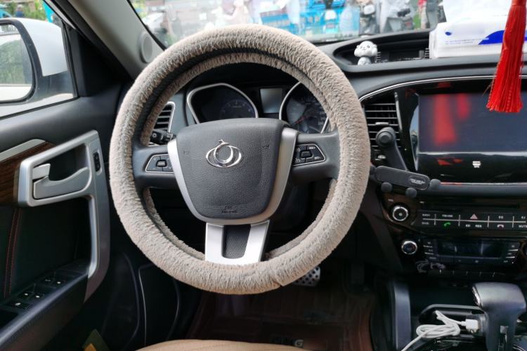 Used Geely Auto GX7 2015 Sports Edition 2.0L Automatic Luxury Model Steering Wheel