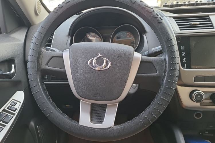 Used Geely Auto GX7 2015 Classic Edition 1.8L Manual Elite Model China IV Steering Wheel