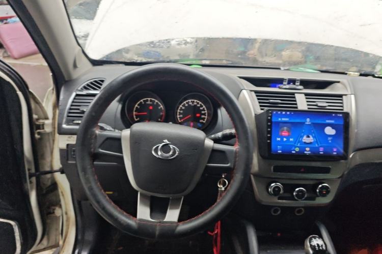 Used Geely Auto GX7 2015 Classic Edition 1.8L Manual Elite Model China IV Steering Wheel