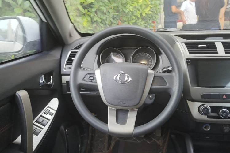 Used Geely Auto GX7 2015 Classic Edition 1.8L Manual Urban Model China IV Steering Wheel