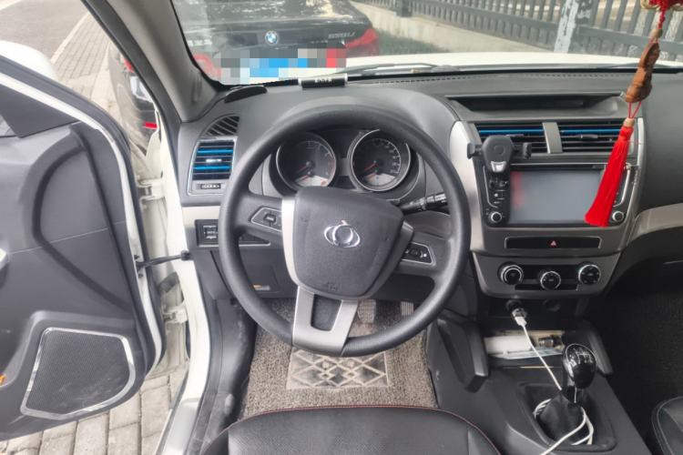 Used Geely Auto GX7 2015 Classic Edition 1.8L Manual Elite Model China V Standard Steering Wheel