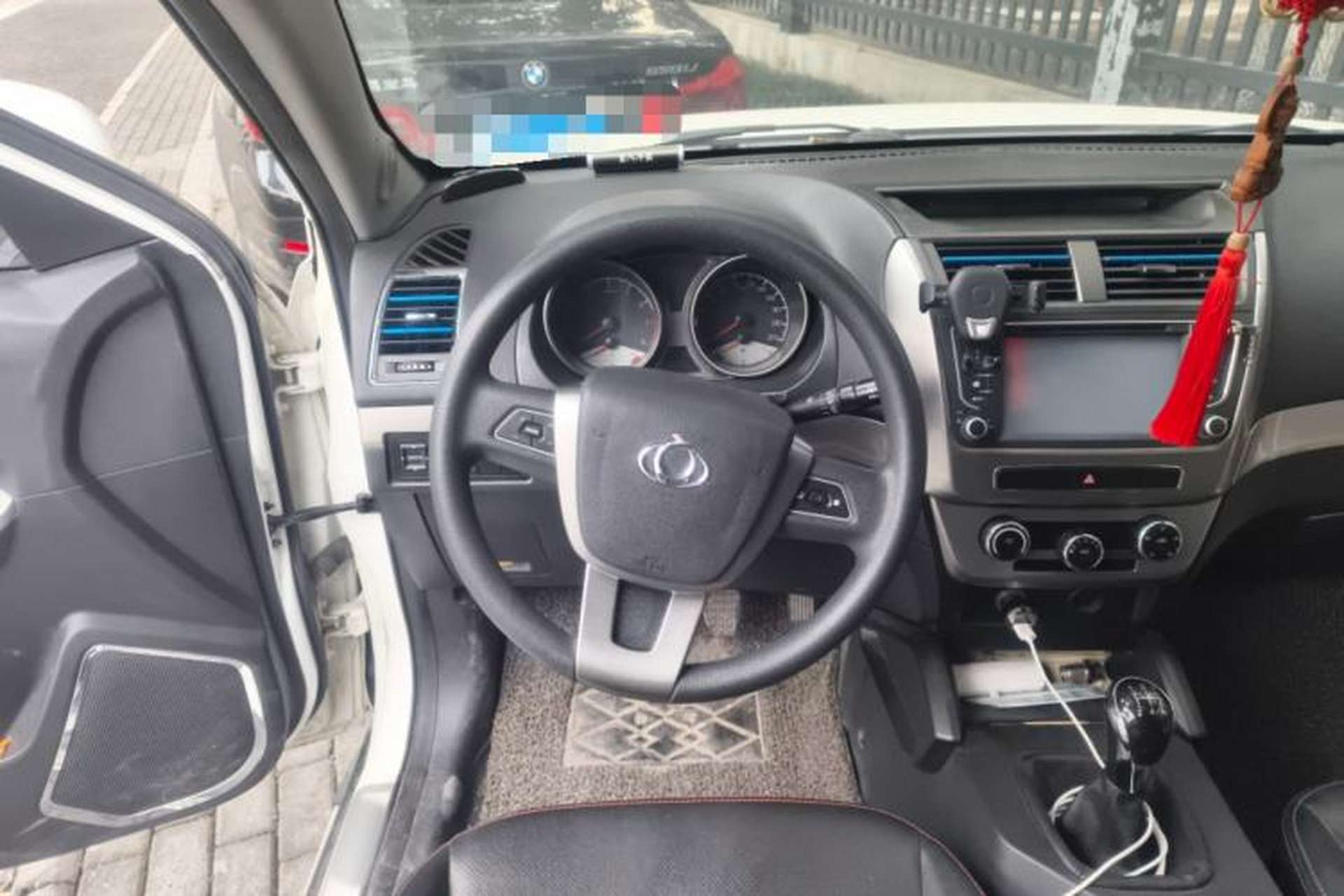 Used Geely Auto GX7 2015 Classic Edition 1.8L Manual Elite Model China V Standard Steering Wheel