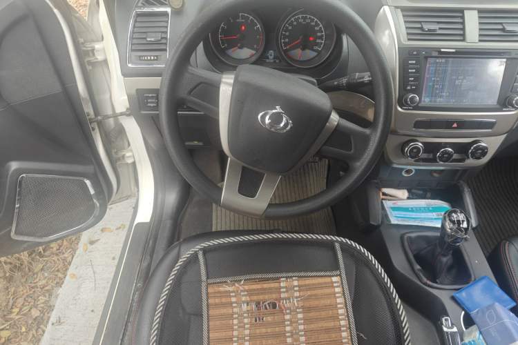 Used Geely Auto GX7 2015 Classic Edition 1.8L Manual New Urban Model China IV Steering Wheel