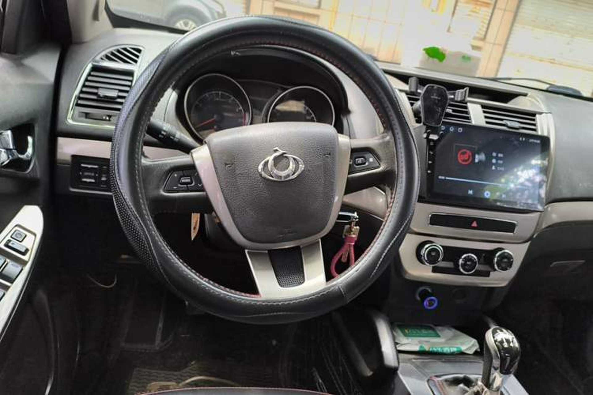 Used Geely Auto GX7 2015 Classic Edition 1.8L Manual Urban Model China V Standard Steering Wheel