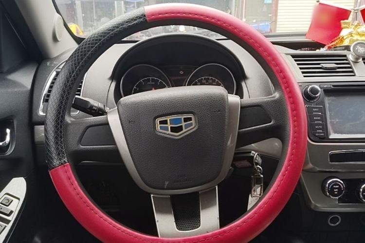 Used Geely Auto GX7 2015 Classic Edition 1.8L Manual Elite Model China V Standard Steering Wheel