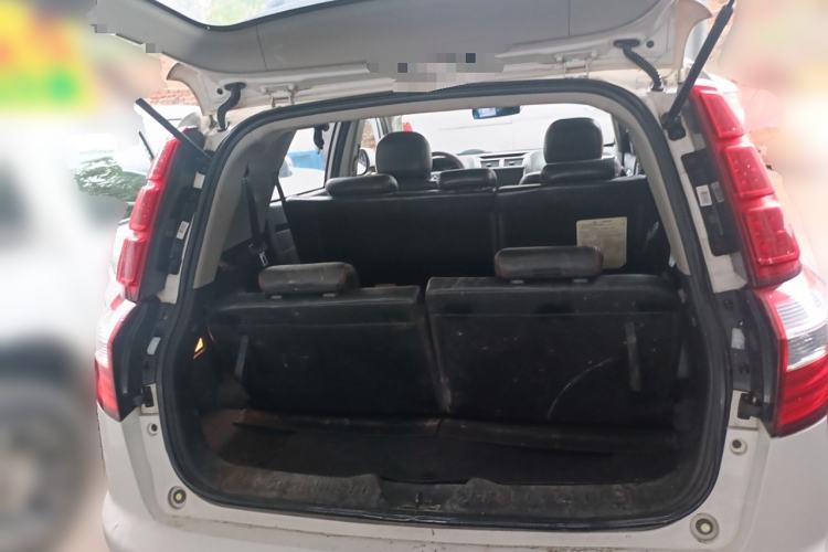 Used Geely Auto GX7 2015 Sports Edition 2.0L Manual Elite Model Trunk