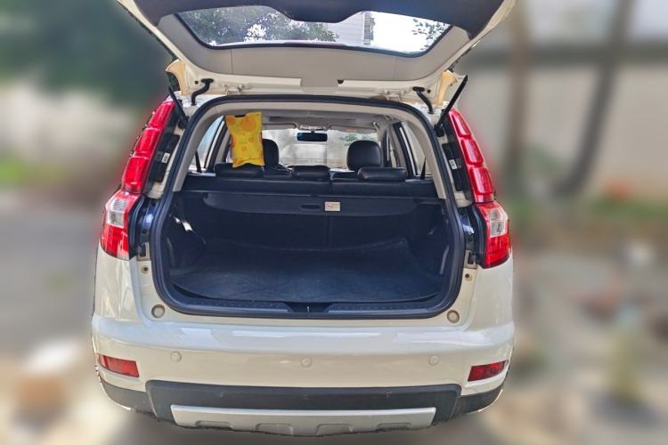 Used Geely Auto GX7 2015 Sports Edition 2.0L Automatic Luxury Upgrade Version China V Standard Trunk