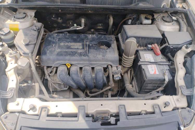 Used Geely Auto GX7 2015 Classic Edition 1.8L Manual Elite Model China IV Engine Bay